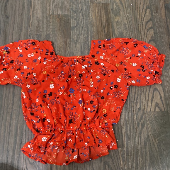 Size small Color red - Picture 2 of 2